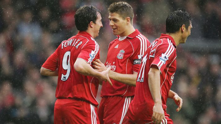 Robbie Fowler og Steven Gerrard fagna saman marki með Liverpool.