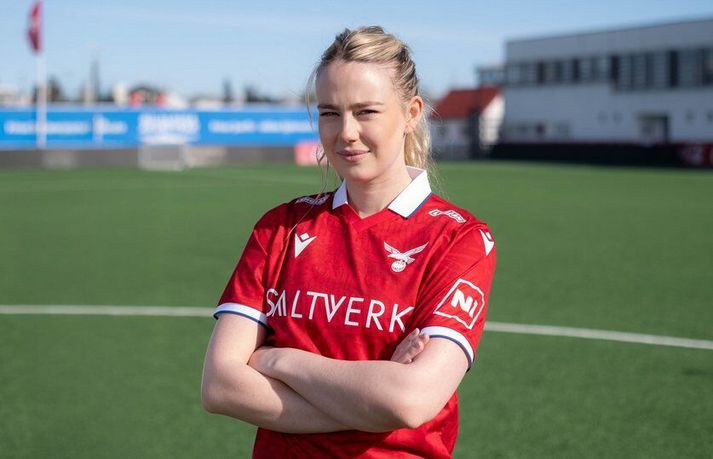 Elín Metta Jensen er mætt aftur í Valstreyjuna og tilbúin að láta til sín taka í sumar.