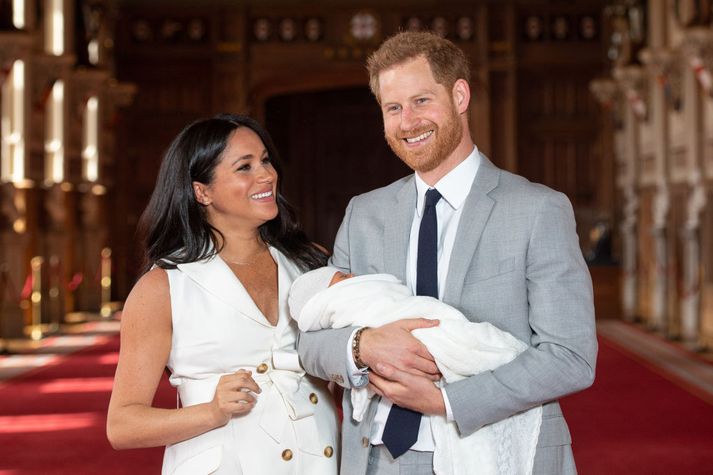 Meghan og Harry með Archie þegar sá stutti var nýfæddur.