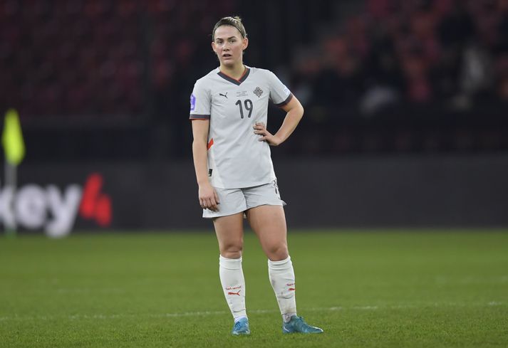 Íslenska landsliðkonan Sædís Rún Heiðarsdóttir spilar með Vålerenga en hún er nú stödd í miðju landsliðsverkefni með íslenska landsliðinu.