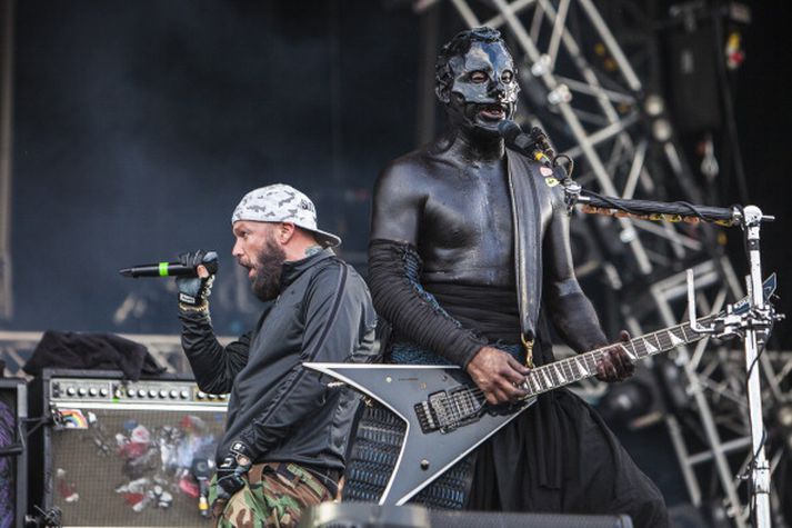 Hér má sjá Fred Durst og Wes Borland skemmta á Sonisphere-hátíðinni í sumar.