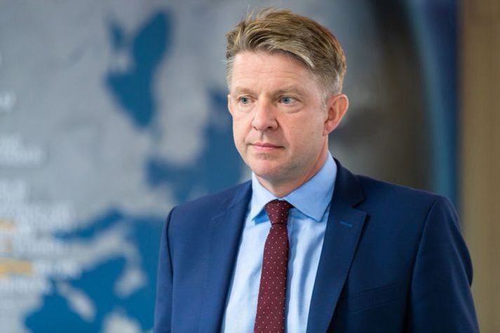 Bogi Nils Bogason, forstjóri Icelandair, segir að stundvísi hafi verið góð framan af október en mikil snjókoma í lok mánaðarins gert það að verkum að stundvísi minnkaði milli ára. 