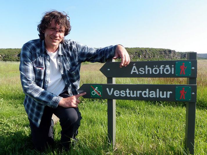 Hjörleifur Finnsson, þjóðgarðsvörður í Ásbyrgi, hvetur hjólreiðamenn til að nota stíga sem þeim eru ætlaðir en ekki stíga sem aðeins eru fyrir göngufólk.