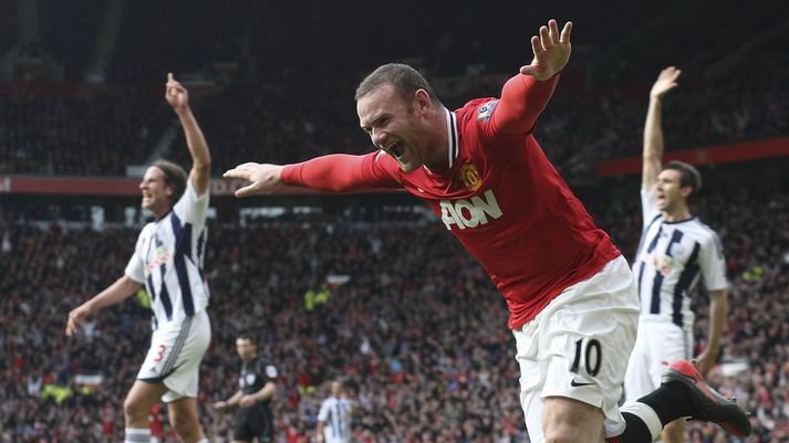 Wayne Rooney skoraði bæði mörk Man Utd um helgina.