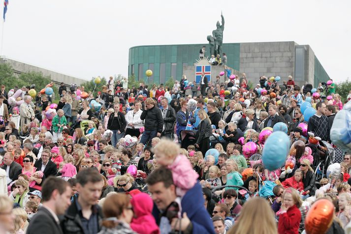 Hæ hó jibbí jei og jibbí jei, það er kominn 17. júní