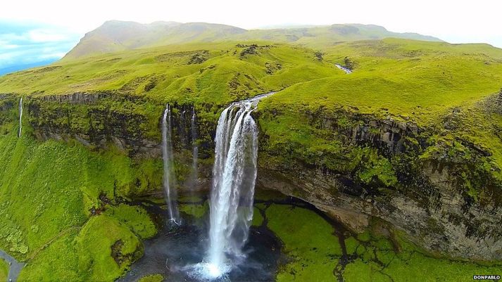 Seljalandsfoss.