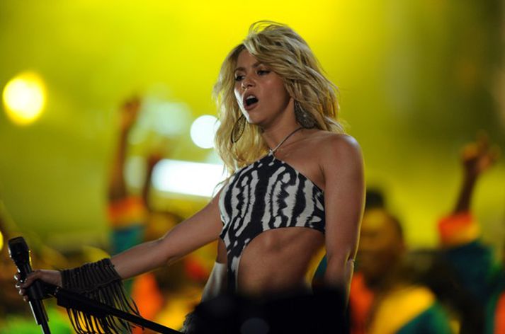 Shakira er vinsælasti kólumbíski tónlistarmaður allra tíma. Lag hennar Hips Don't Lie var mest selda smáskífa síðasta áratugar.