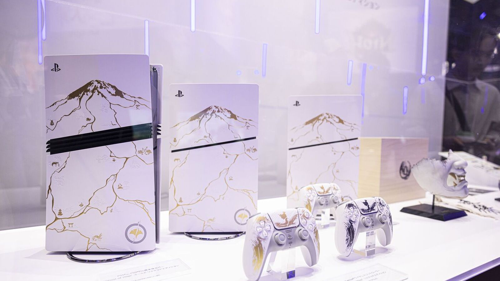 PlayStation 5 slær Xbox 360 við