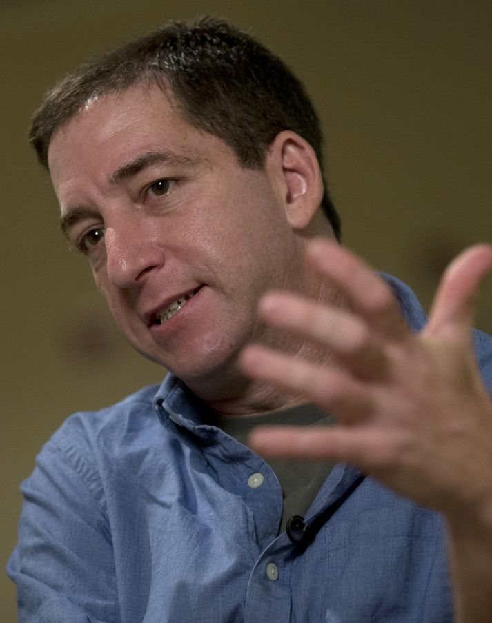 Glenn Greenwald segir Snowden hafa undir höndum gríðarlega mikilvæg gögn.