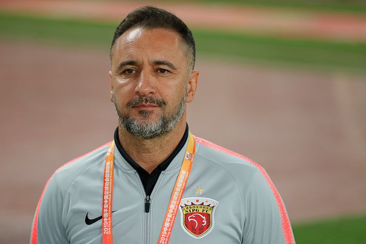 Vitor Pereira verður áfram í Kína.