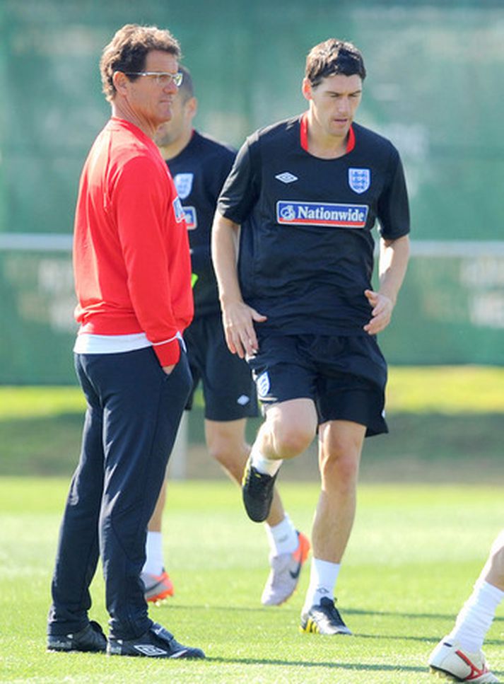 Fabio Capello stýrir landsliðsæfingu í dag.