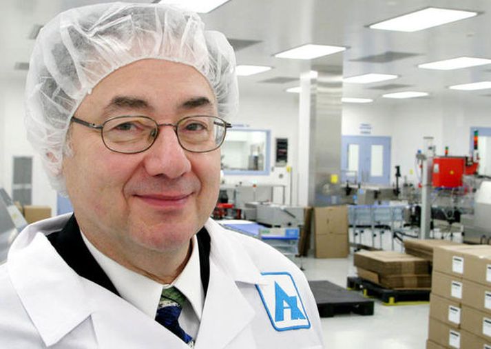 Barry Sherman stofnaði lyfjafyritækið sem malaði gull.