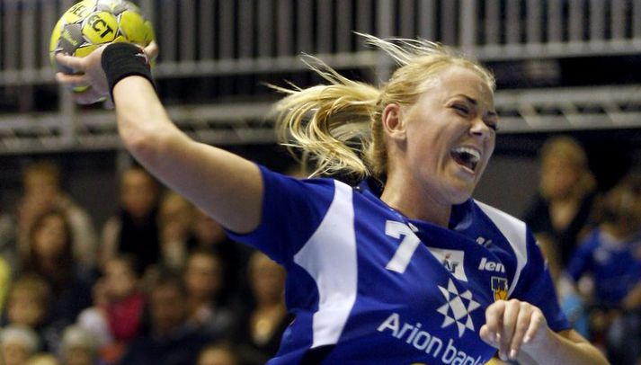 Rakel Dögg Bragadóttir í leik með íslenska landsliðinu.