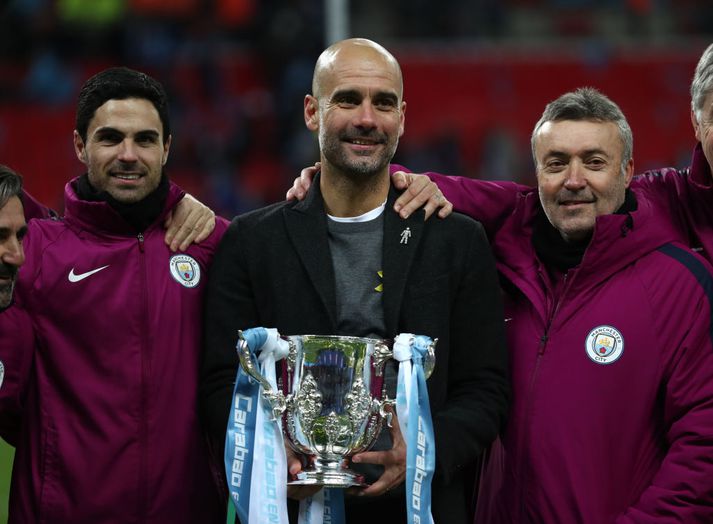 Pep Guardiola vann deildarbikarinn fyrr í vetur. Hann getur bætt í safnið í kvöld