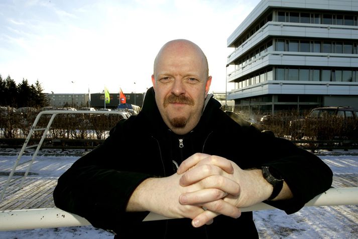 Dr. Gunni verður ekki milljónamæringur af því að semja lög þó að þau verði mjög vinsæl. 