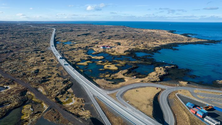 Mikil umferð hefur verið um Reykjanesbraut síðustu daga enda margir á leið erlendis um helgina. 