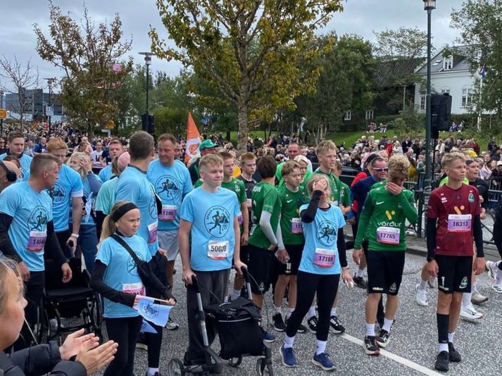 Það var stór hópur sem fylgdi Magnúsi í dag