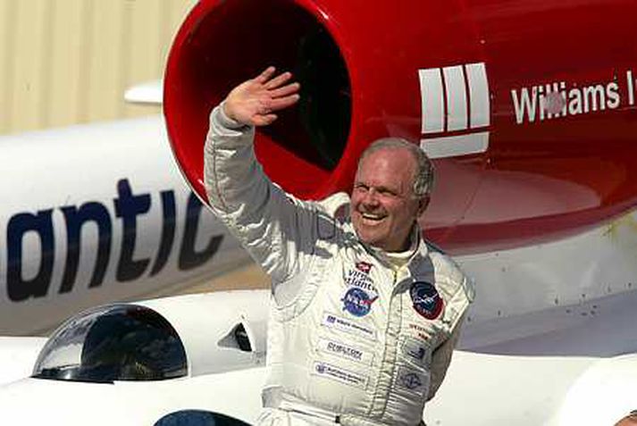 Steve Fossett: Vinur hans Richard Branson stendur fyrir nýstárlegri leit að honum.