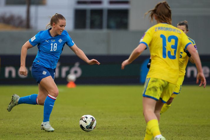 Guðrún Arnardóttir gegn Úkraínu í kvöld.