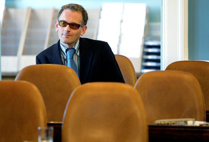 Helgi Hjörvar segir að evran sé ekki dauð úr öllum æðum. 