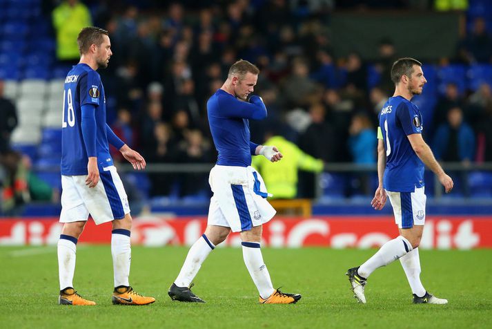 Gylfi Sigurðsson, Wayne Rooney og Leighton Baines.