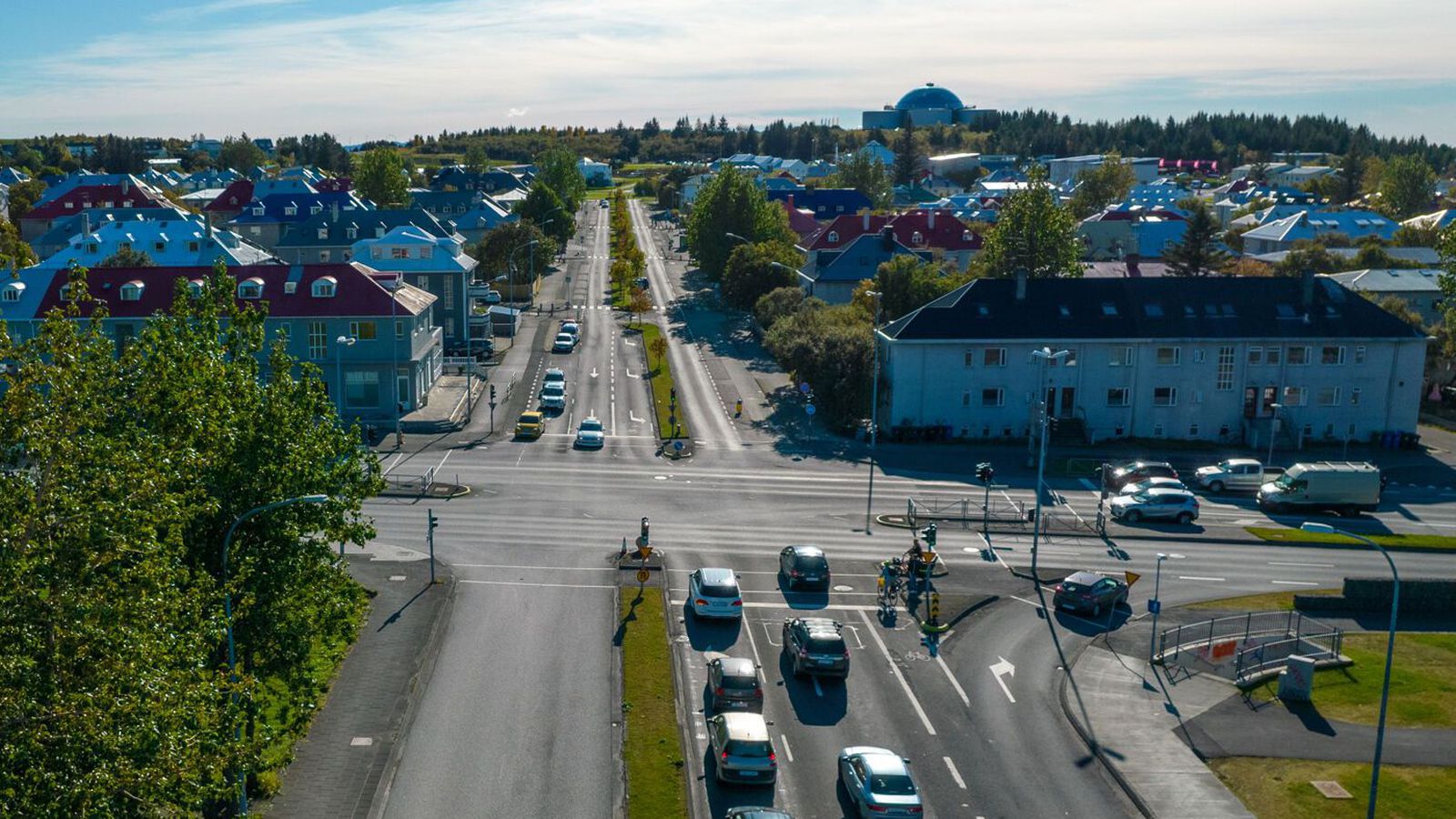 Gjör­breytt Langa­hlíð fyrir milljarð