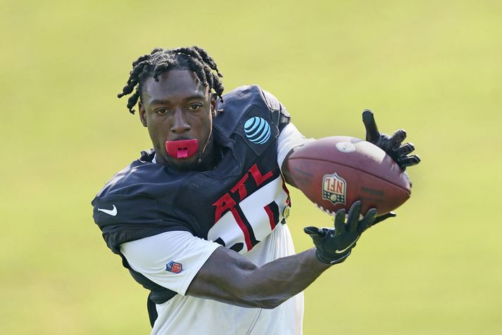 Calvin Ridley er leikmaður Atlanta Falcons en spilar ekki með liðinu fyrr en í fyrsta lagi eftir átján mánuði.