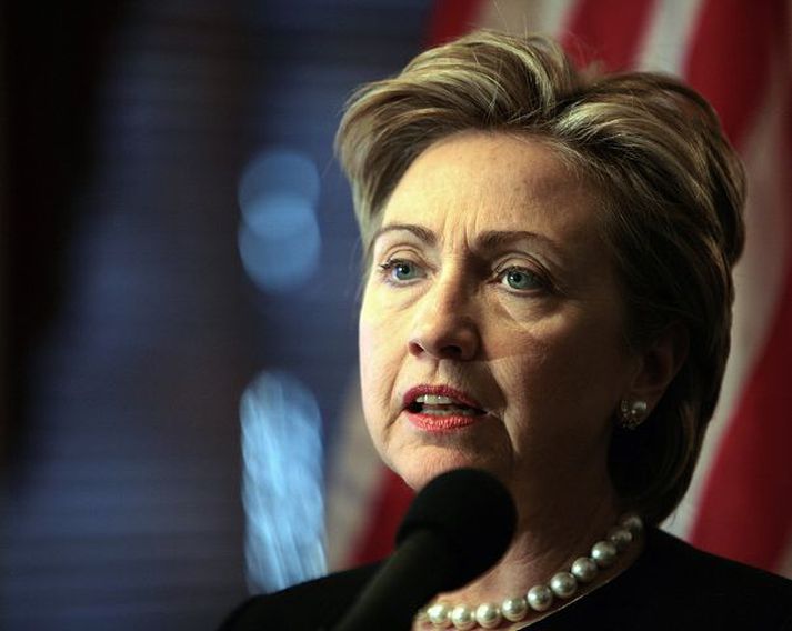 Hillary Clinton. Demókratinn Barack Obama kemur næst á eftir Clinton með sextán prósent. Næsti repúblikani á eftir Giuliani er John McCain með sautján prósent.