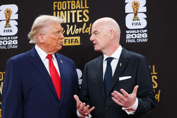 Náið samband Donalds Trump og Giannis Infantino hefur vakið athygli.