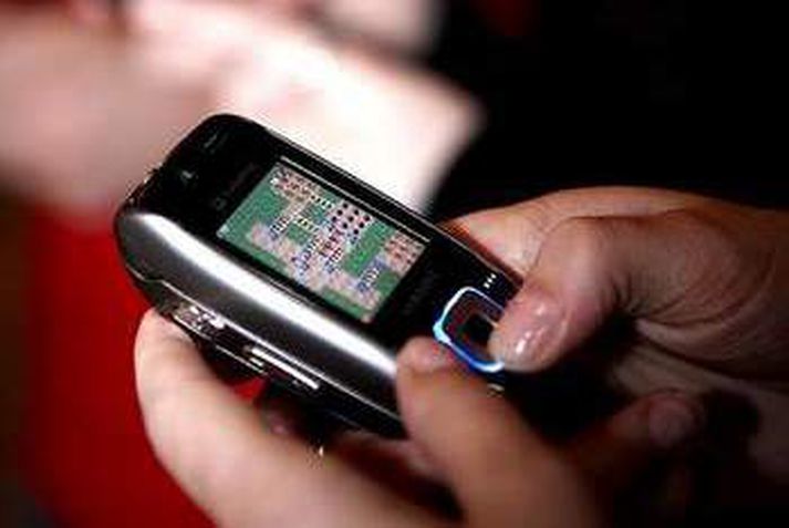 Nova fékk GSM tíðniheimild á 1800 MHz-tíðnisviðinu.
