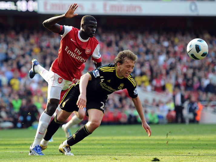 Emmanuel Eboué í leik með Arsenal á móti Liverpool.