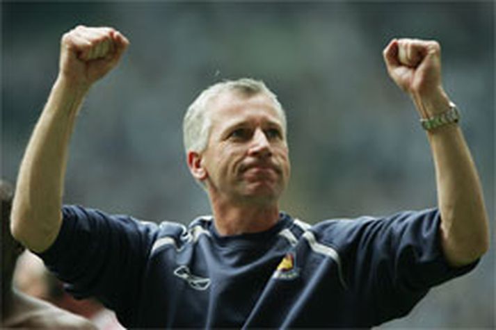 Alan Pardew ætlar að taka vel á móti Arsene Wenger og segist ekkert hafa á móti liði Arsenal