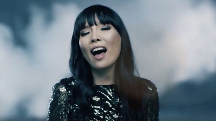 Dami Im er afar vinsæl í Ástralíu en hún skaust fram á sjónarsviðið eftir þátttöku sína í X-Factor árið 2013.