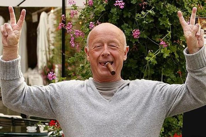 Fjölskylda Tony Scott, sem svipti sig lífi í gær, segir að hann hafi ekki verið með ólæknandi heilakrabbamein líkt og fjölmiðlar vestanhafs fullyrtu í gær.