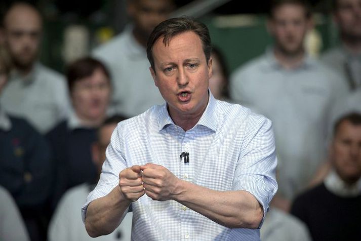 David Cameron ætlar að vísa öllum ólöglegum innflytjendum úr landi.