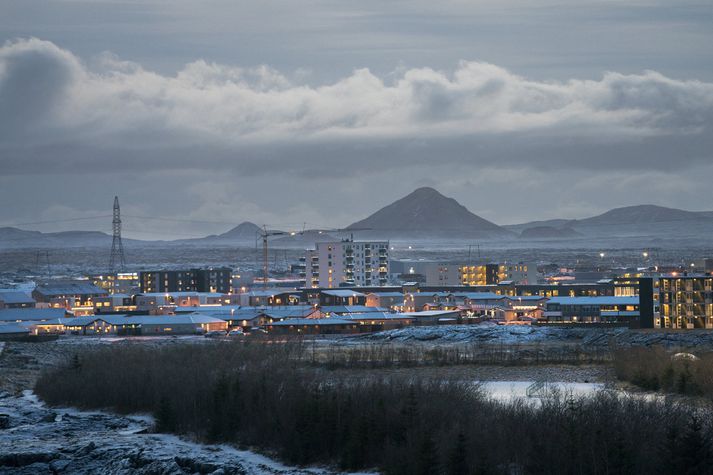 Íbúar á Völlunum eru ósáttir við óþef sem berst inn í hverfið.