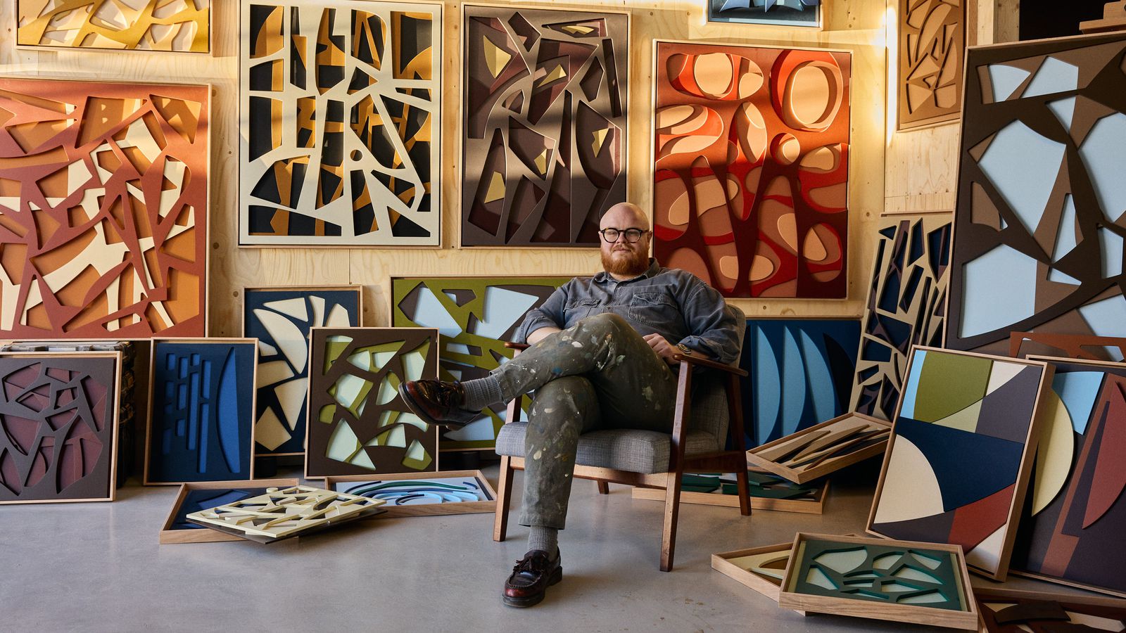 Pétur Geir opnar nýja vinnu­stofu með einka­sýningu