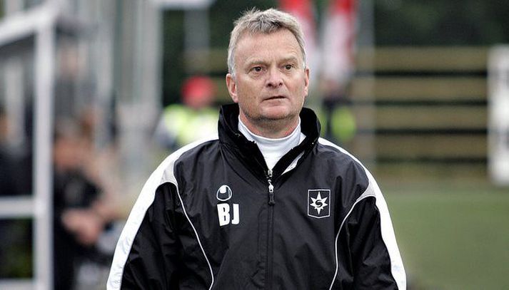 Bjarni Jóhannsson, þjálfari KA, er með ungan og óreyndan markvörð og svo annan eldri.