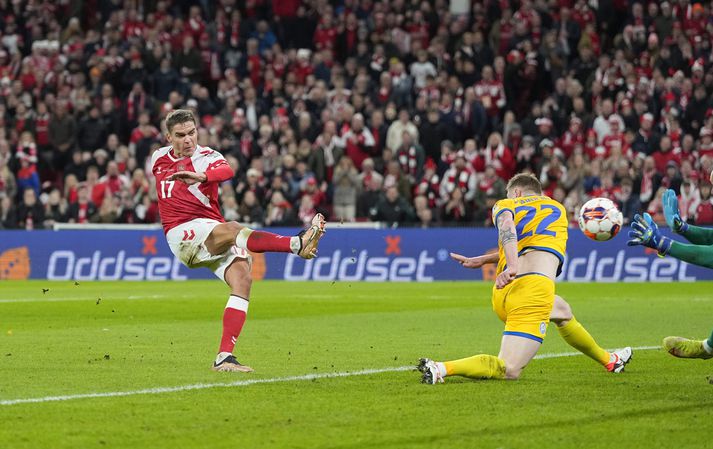 Robert Skov var á skotskónum á Parken í kvöld. 