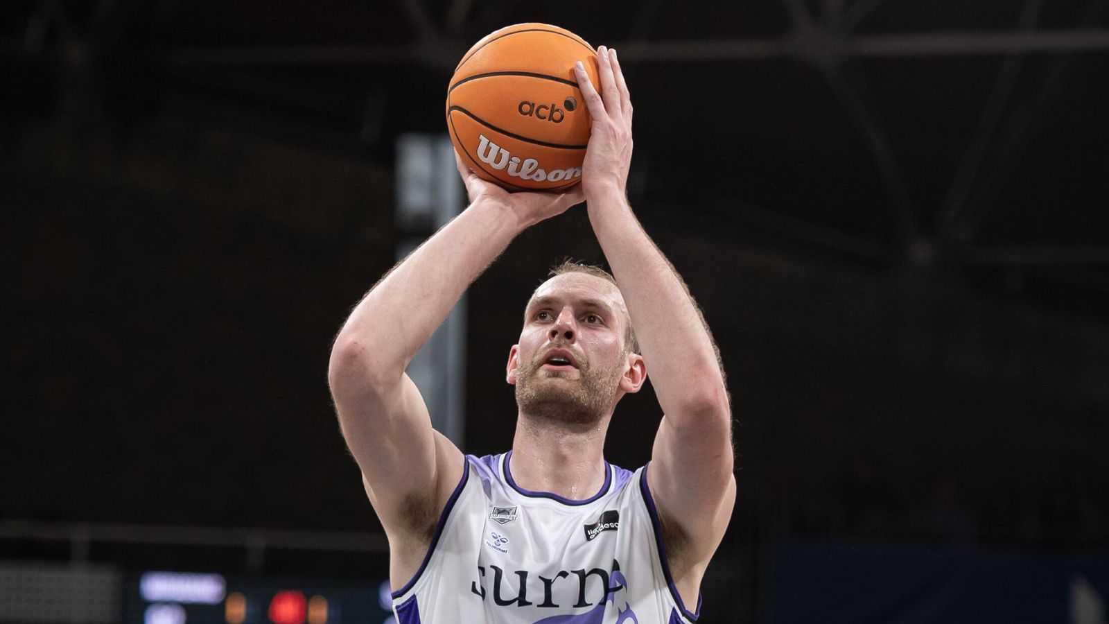 Tryggvi góður en liðið tapaði leik sem þurfti að vinnast