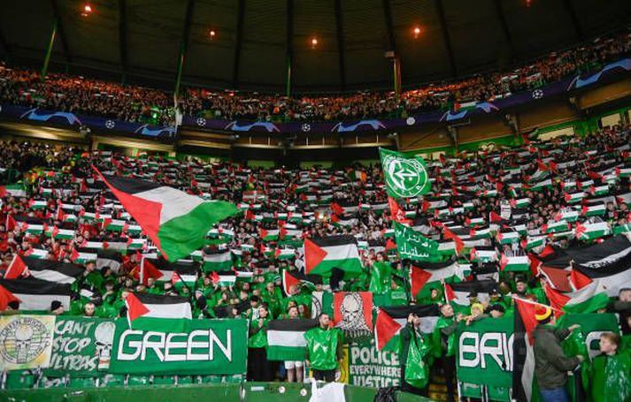 Palestínski fáninn var áberandi í leik Celtic og Atletico Madrid