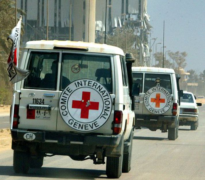 Rauði krossinn í Bagdad.
Bifreiðar eru hættulegar, líka þegar hjálparstarfsmenn sitja við stýrið.