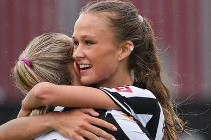 Rakel Grétarsdóttir skoraði tvö mörk í sigrinum á HK um helgina.