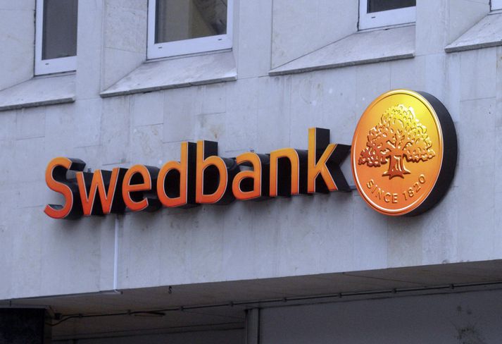 Swedbank er með tæplega 17 þúsund starfsmenn og 9,5 milljónir viðskiptavina í Svíþjóð, Eistlandi, Lettlandi og Litháen.