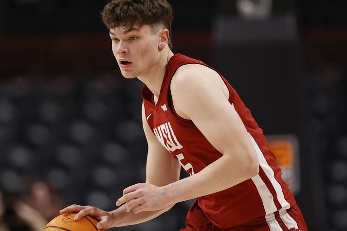 Tómas Valur Þrastarson spilar ekki Washington State Cougars á næsta vetri.
