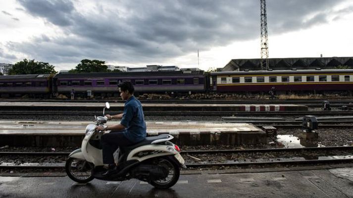Hér má sjá lestarstöð í Bangkok, sem þó tengist efni fréttarinnar ekki beint.
