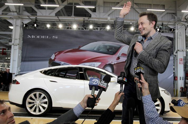 Elon Musk vonast til að þessi nýi ferðamáti verði orðinn að veruleika innan áratugs.