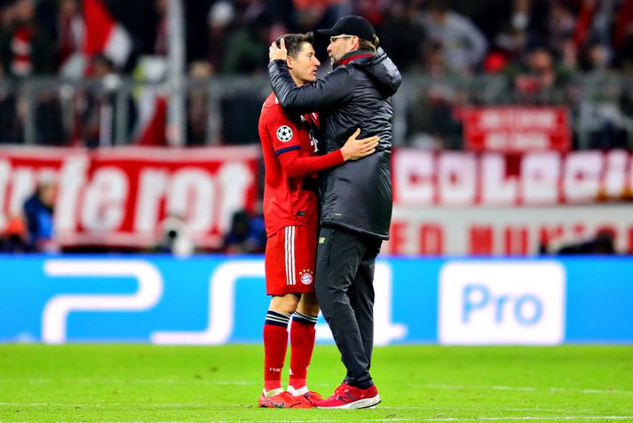 Robert Lewandowski og Jürgen Klopp eftir að Liverpool sló Bayern München út úr Meistaradeildinni í fyrra.