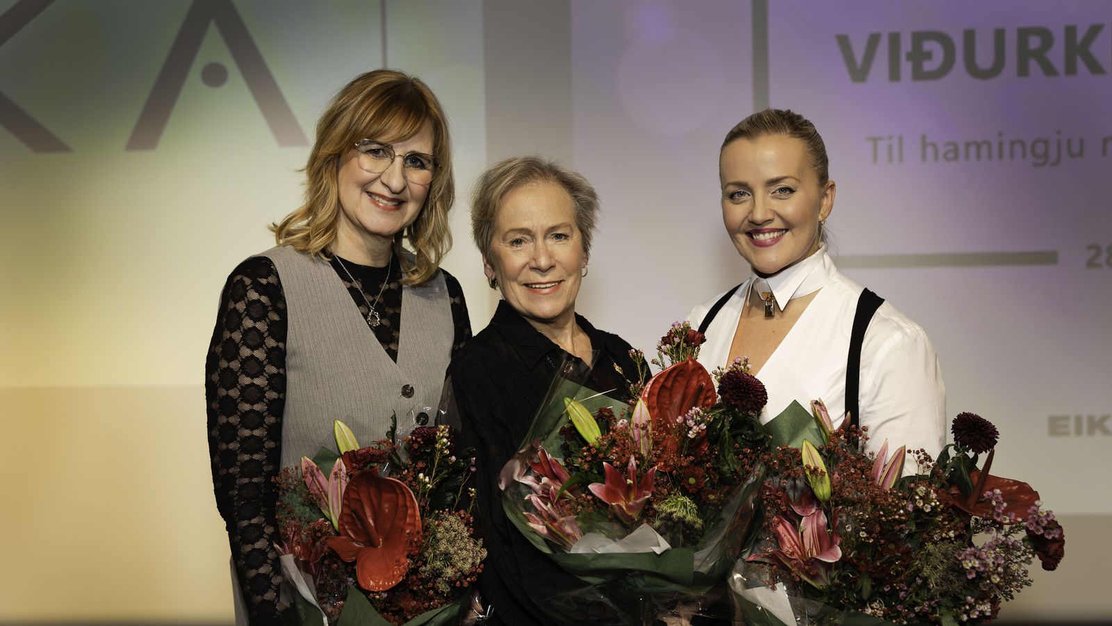 Þrjár hlutu heiðurs­verð­laun