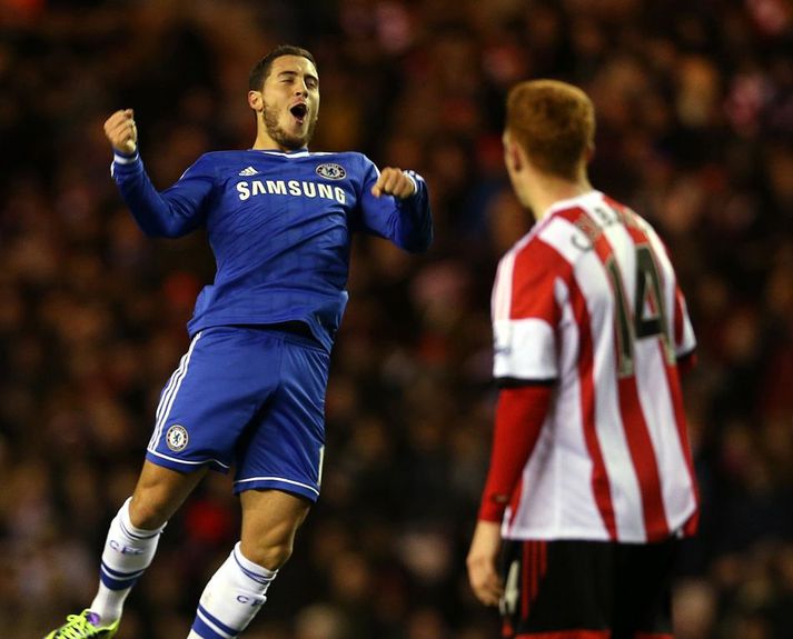 Hazard fagnar í kvöld.